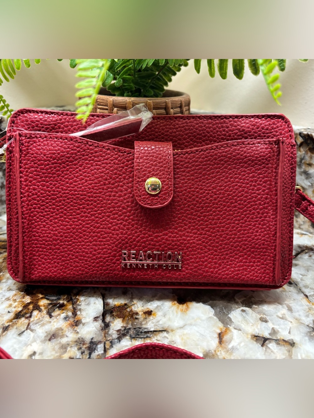 Kenneth Cole Reaction Red Pebble Crossbody Purse - Picture 11 of 11
